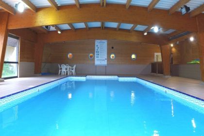 Piscine intérieure chauffée