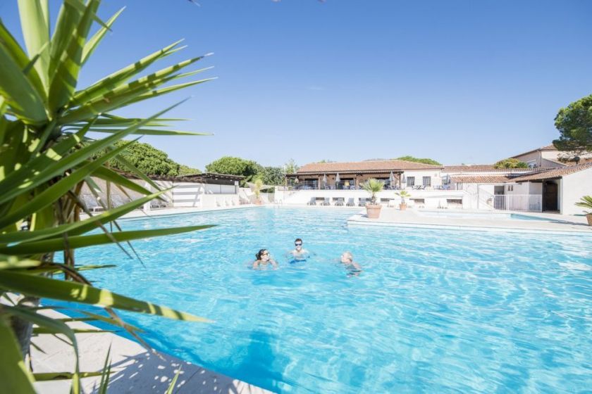 Piscine extérieure et pataugeoire