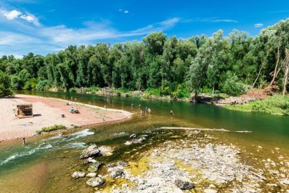 Camping Les Rivières****