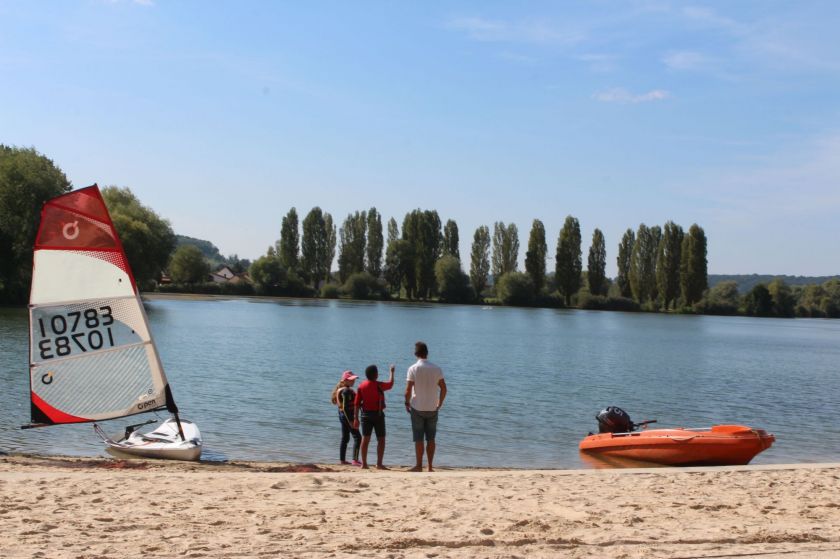 Camping Vesoul***