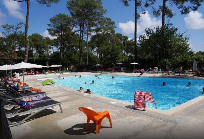 VVF Lège-Cap-Ferret - La piscine extérieure chauffée