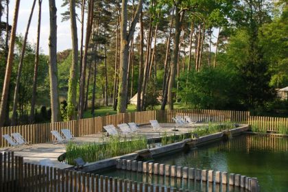 La piscine extérieure à Huttopia Rambouillet