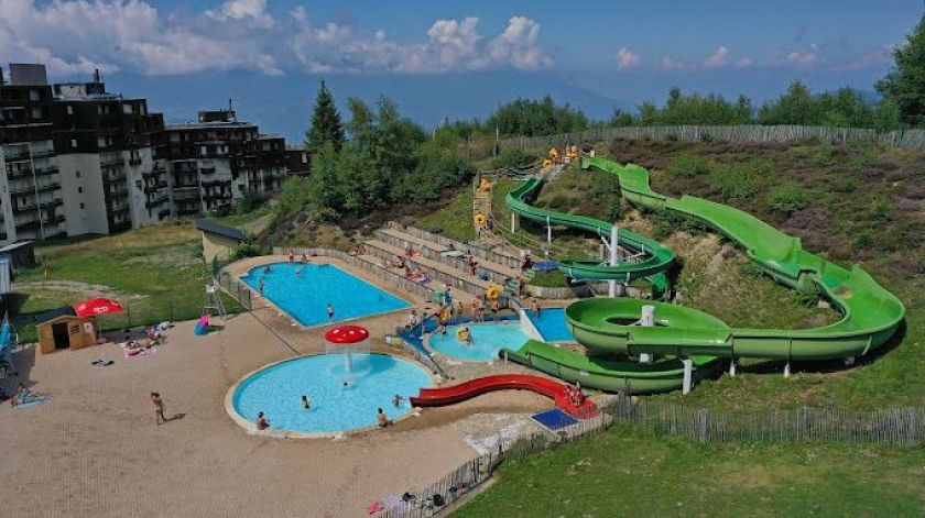 piscine l'été en accès libre